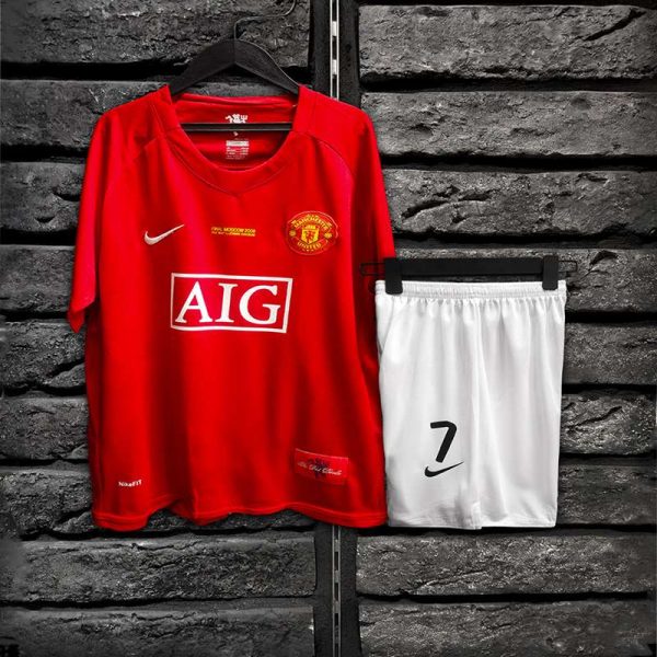 Man_united_2008-2009_home_kids-_kit_11zon.jpg لباس بچه گانه منچستر یونایتد 2008 قرمز